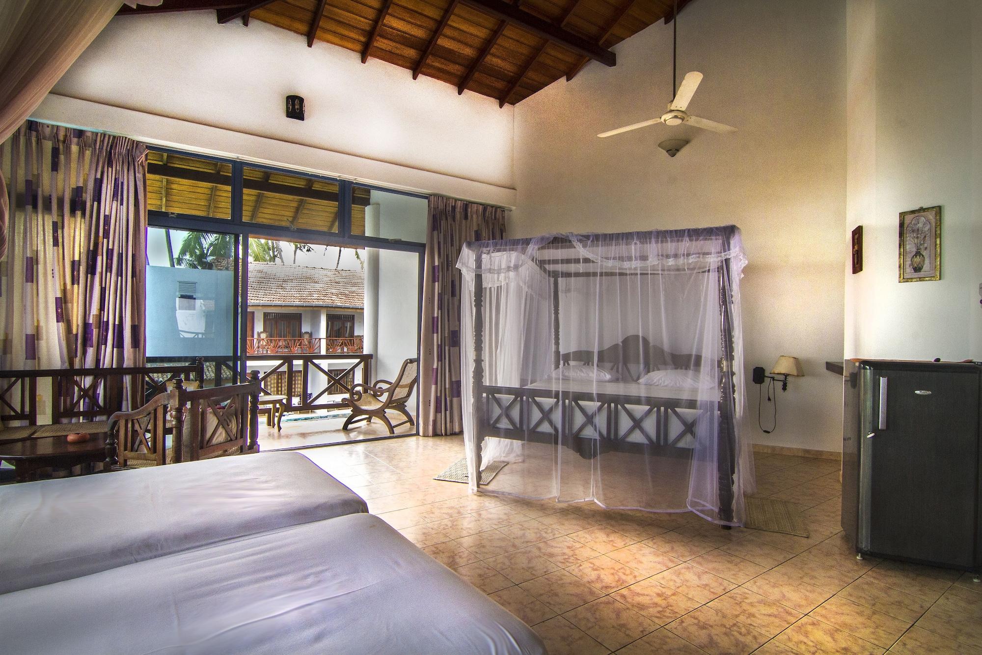 Ranmal Beach Hotel Hikkaduwa Extérieur photo