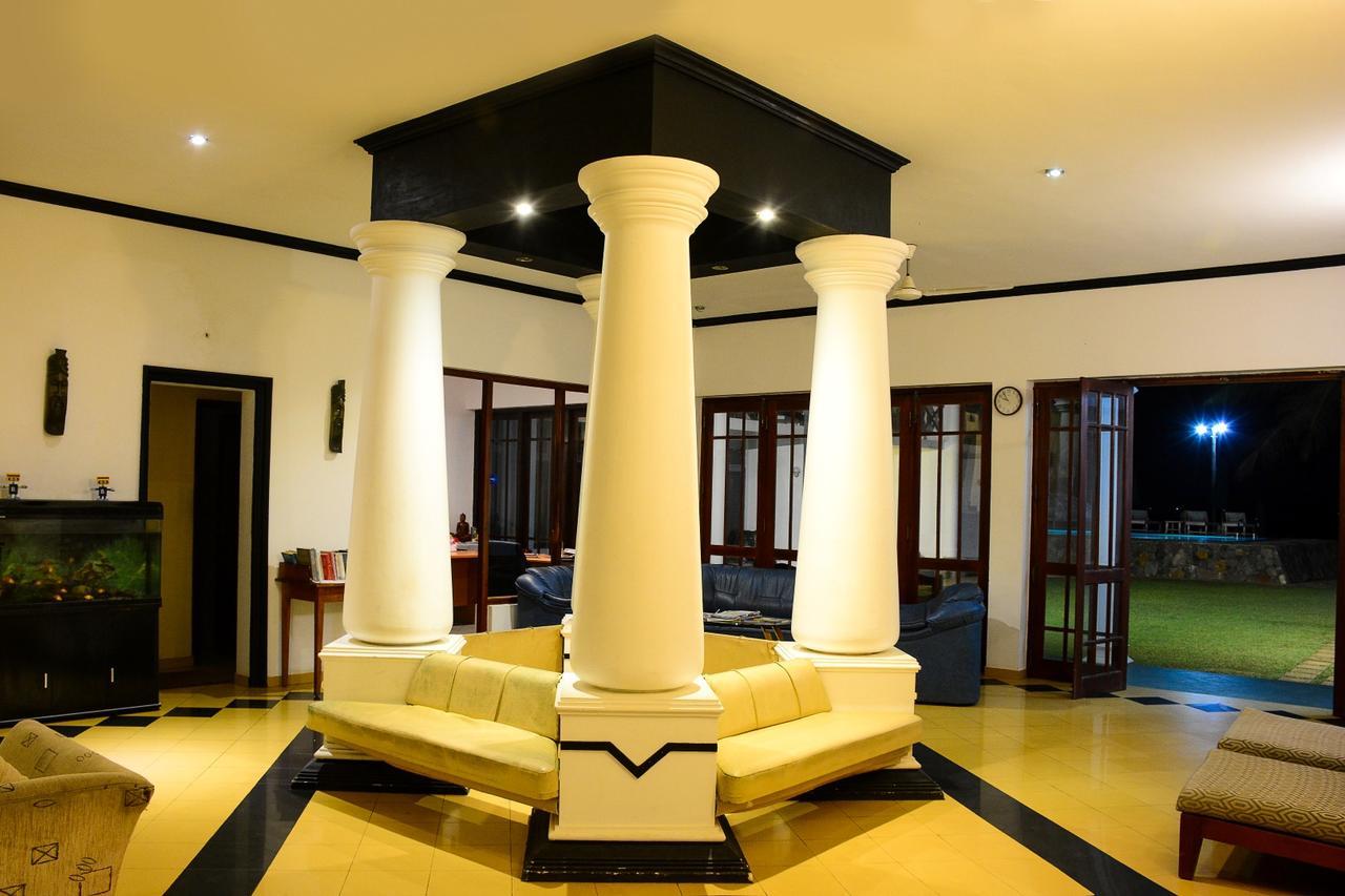 Ranmal Beach Hotel Hikkaduwa Extérieur photo