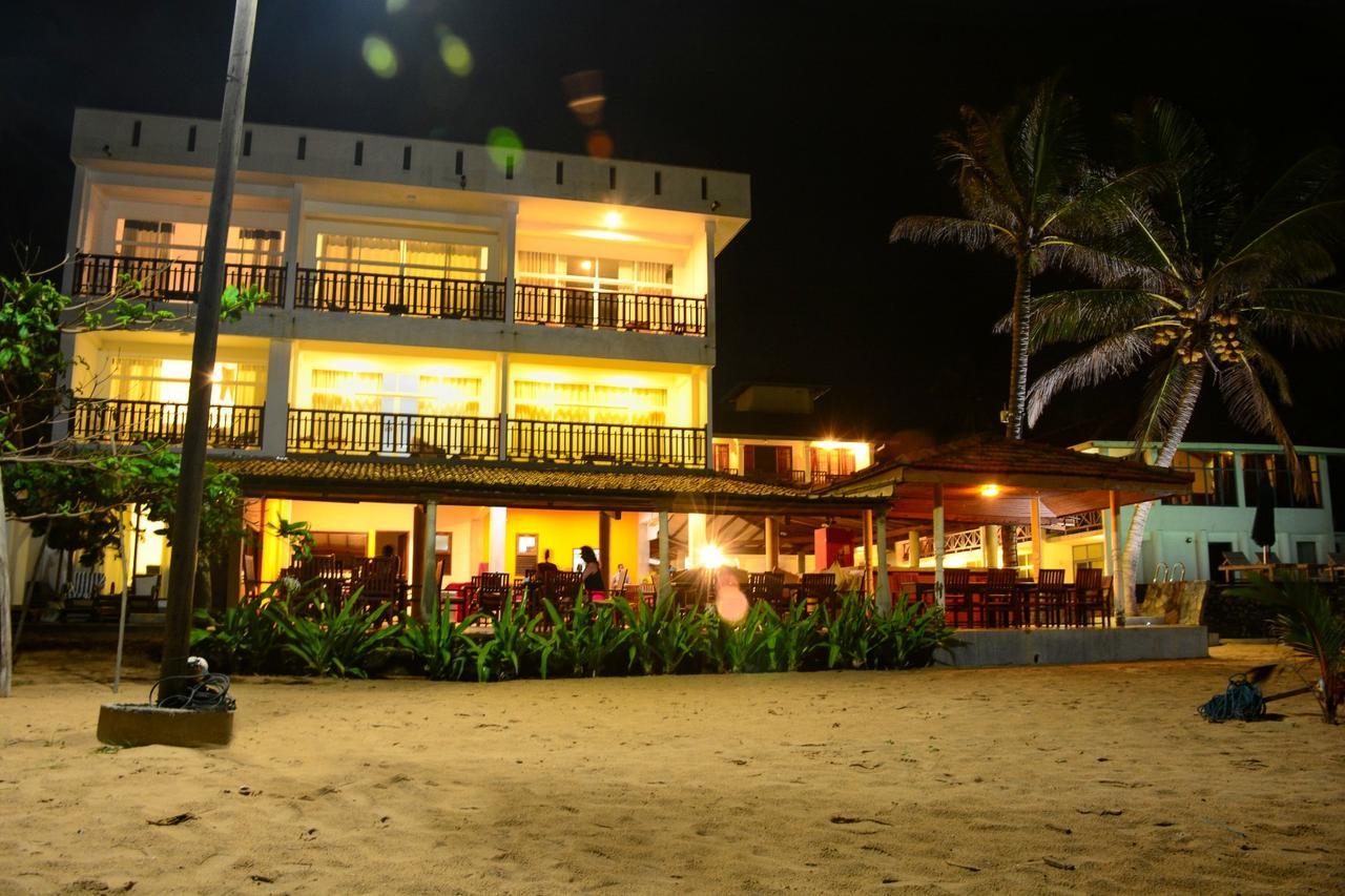Ranmal Beach Hotel Hikkaduwa Extérieur photo