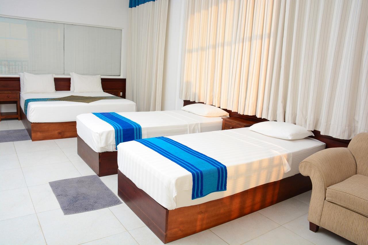 Ranmal Beach Hotel Hikkaduwa Chambre photo