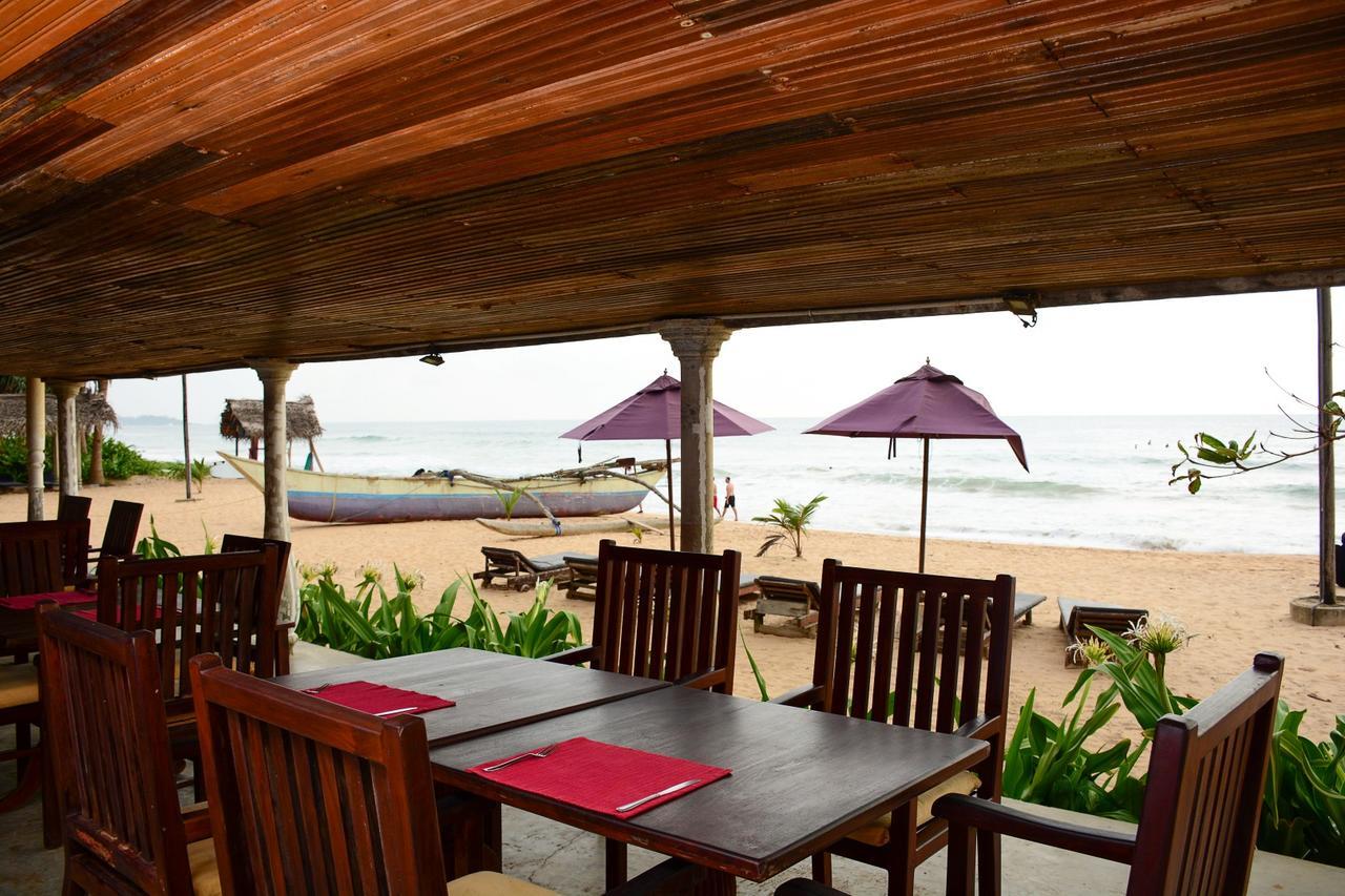 Ranmal Beach Hotel Hikkaduwa Extérieur photo