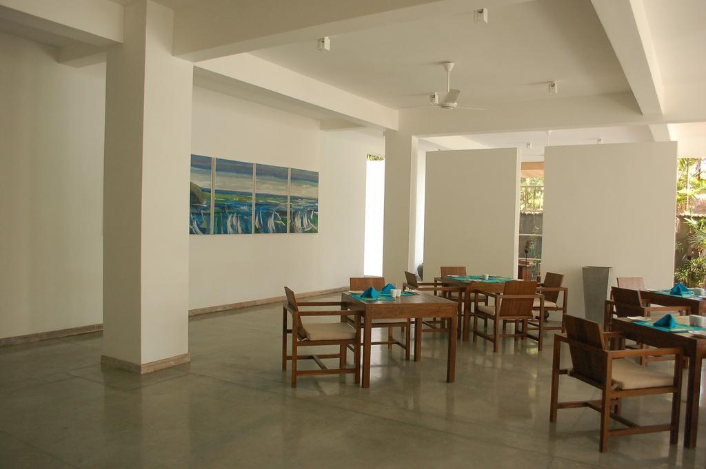 Ranmal Beach Hotel Hikkaduwa Extérieur photo